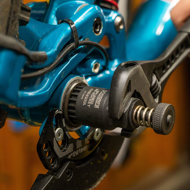 Load image into Gallery viewer, Pedro's Splined Bottom Bracket Socket Professional Quality, Precision Sized