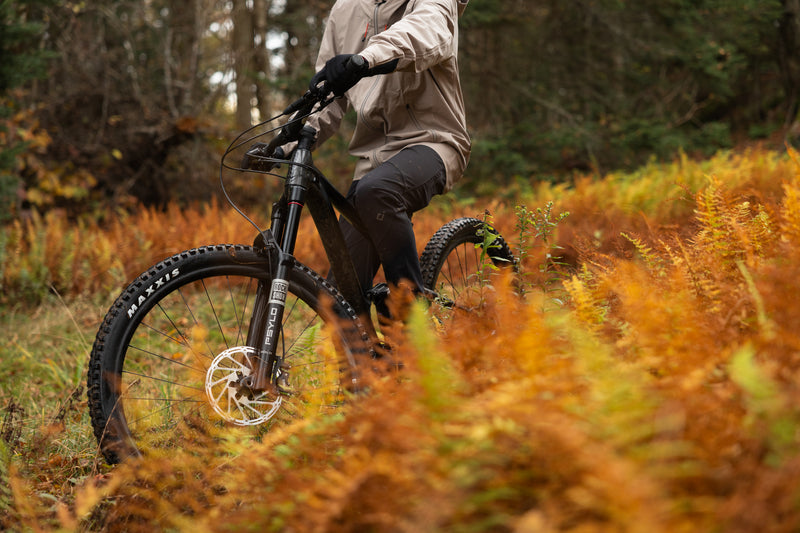 Load image into Gallery viewer, RockShox Psylo Gold RC A1 27.5'' Suspension Fork - Lightweight DebonAir, Adjustable Rebound & Three-Position Damping