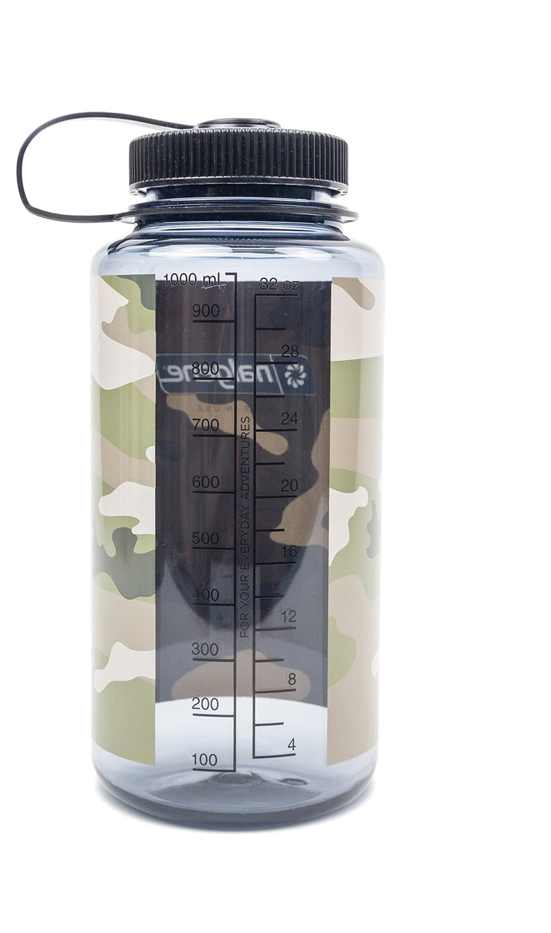 Load image into Gallery viewer, Nalgene 32oz Sustain Camo Gray Water Bottle - Eco-Friendly and Stylish
