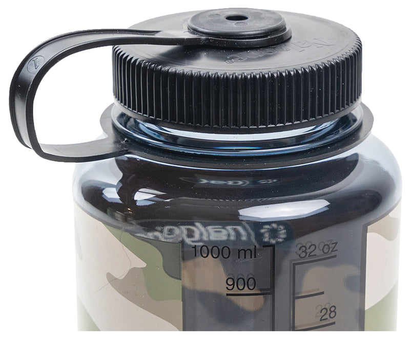 Load image into Gallery viewer, Nalgene 32oz Sustain Camo Gray Water Bottle - Eco-Friendly and Stylish
