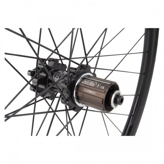 Wheel Master 27.5in Carbon Mountain Disc Double Wall 27.5in SET OR8 Bolt Carbon MTB XC 6B