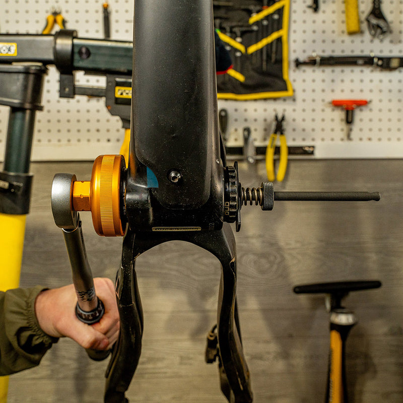 Load image into Gallery viewer, Pedros Pro BB Socket Bottom Bracket Tool, Shimano 16x44, Shimano 16x41, Shimano 16x39, BSA30/DUB 12x46, T47 16x52, T47
