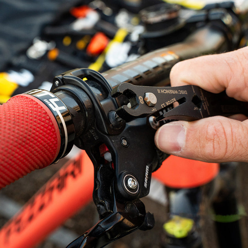 Load image into Gallery viewer, Pedros Disc Wrench II 7 &amp; 8mm flare wrenches plus two rotor truing slots

