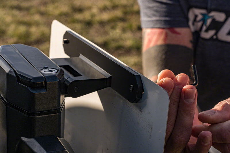 Load image into Gallery viewer, Kuat Piston Pro X License Plate Mount
