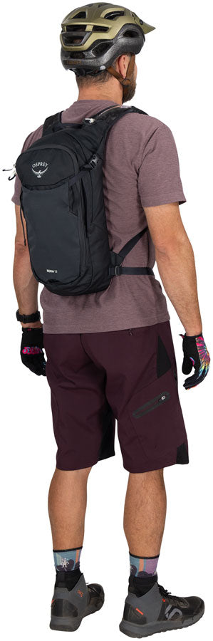 Load image into Gallery viewer, Osprey Berm 12 Hydration Pack - Raven Gray
