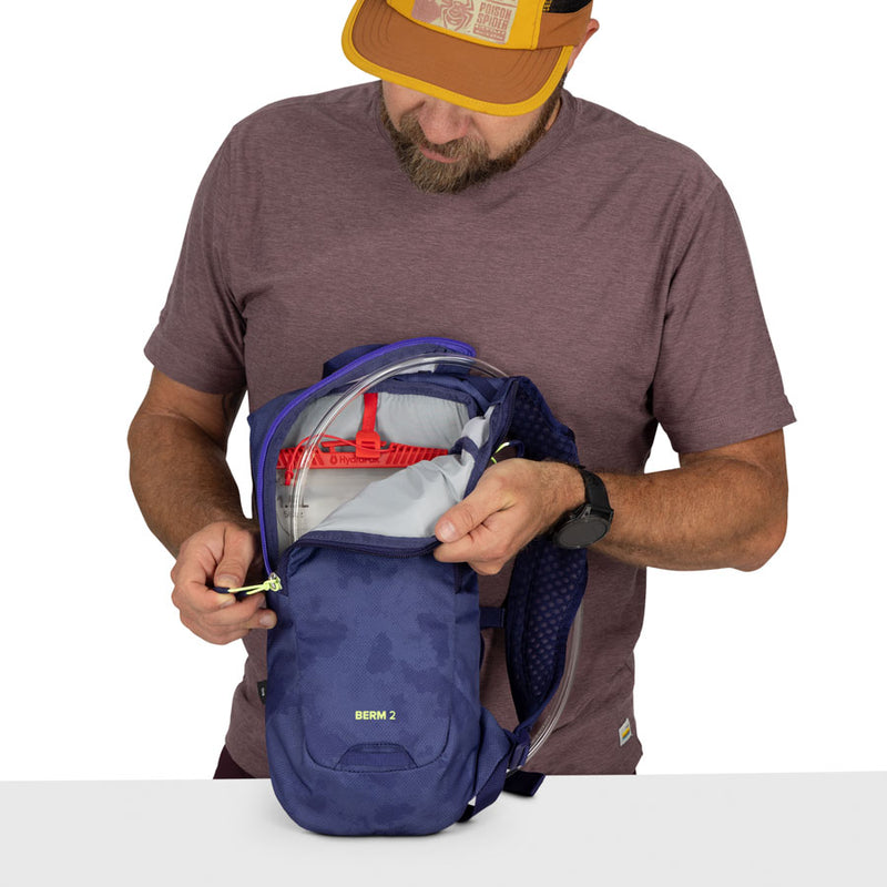 Load image into Gallery viewer, Osprey Berm 2 Hydration Pack - Botswana Purple Dust
