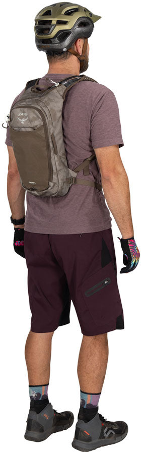 Osprey Berm 8 Hydration Pack - Pediment Gray Dust