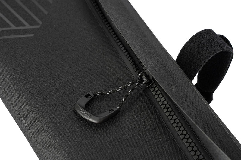 Load image into Gallery viewer, Topeak MidLoader DryBag 4.5L Black 22.2x5.9x2.4in Velcro Straps
