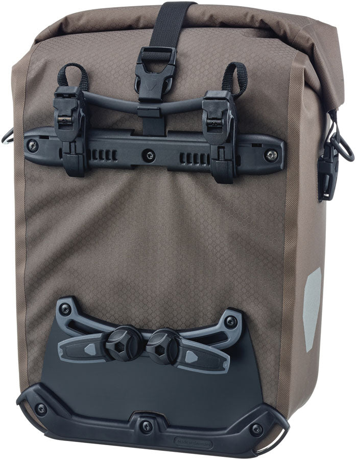 Load image into Gallery viewer, Ortlieb Gravel-Pack Dark Sand QL2.2
