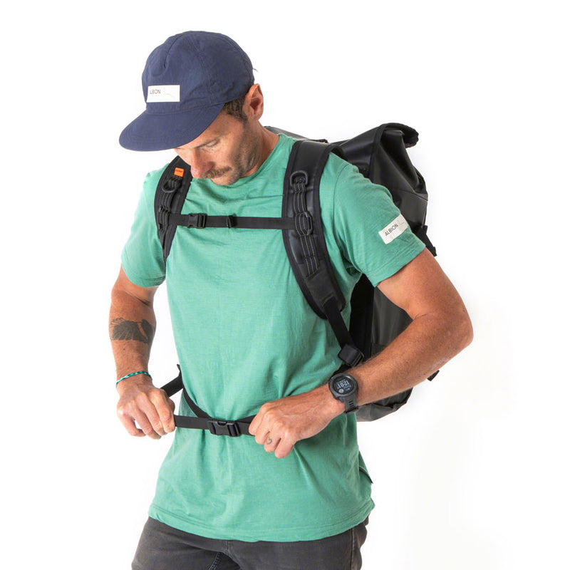 Load image into Gallery viewer, Restrap Rolltop Backtop, 22L, Black NLA
