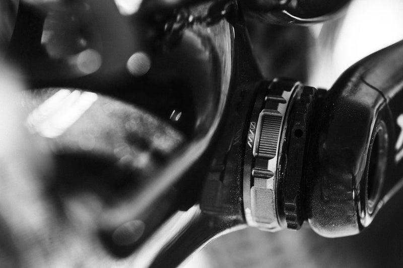 Load image into Gallery viewer, Wolf Tooth MK0 Bottom Bracket - English (BSA), 68/73mm, For 29mm Spindle, Shadow Gray
