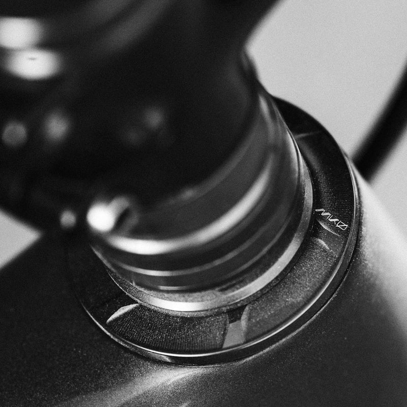 Load image into Gallery viewer, Wolf Tooth MK0 IS Headsets - Integrated Standard Upper IS42/28.6 7mm Stack Shadow Gray
