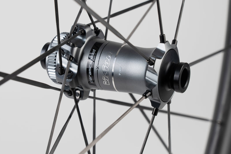 Load image into Gallery viewer, Vision Metron RS 60 Silver Edition Wheelset - 700, 12 x 100mm/12 x 142mm, Center-Lock, HG 11/12, Carbon, Black
