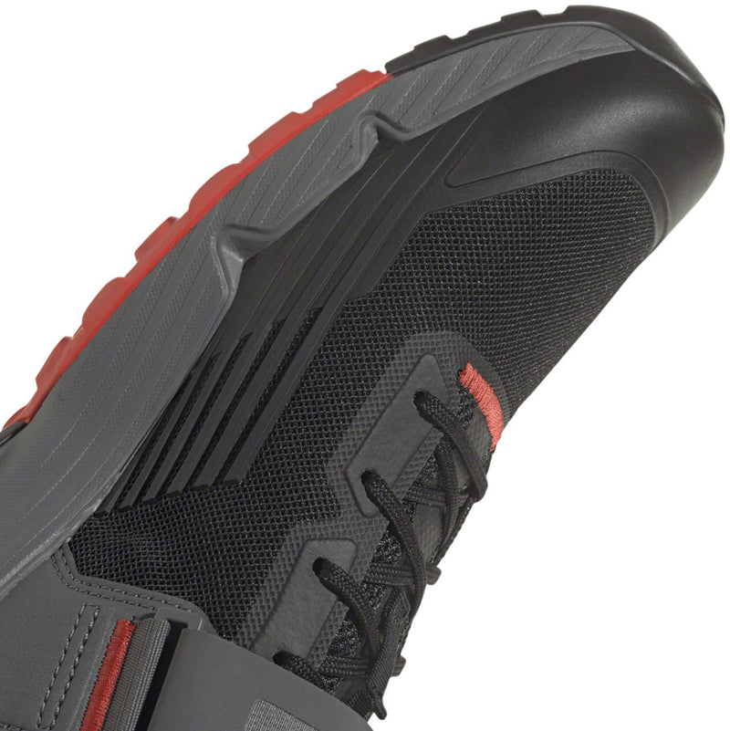 Load image into Gallery viewer, Five Ten Trailcross Mountain Clipless Shoes - Men's, Core Black/Gray Three/Red, 9.5
