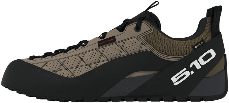 Load image into Gallery viewer, Five-Ten-Guidetennie-Pro-GTX-Flat-Shoes-Men's-Cardboard-FTWR-White-Core-Black-Flat-Pedal-Shoes
