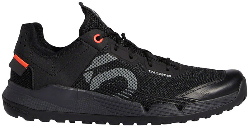 Load image into Gallery viewer, Five Ten Trailcross LT Flat Shoes - Women's, Core Black / Gray Two / Solar Red, 9.5
