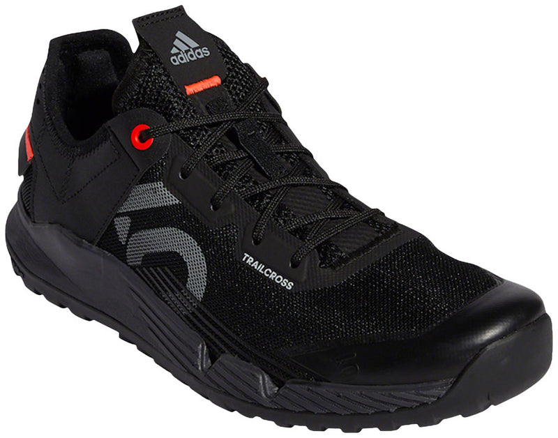 Load image into Gallery viewer, Five-Ten-Trailcross-LT-Flat-Shoes-Women's-Core-Black-Gray-Two-Solar-Red-Core-Black-Gray-Two-Solar-Red-9.5-Flat-Pedal-Shoes
