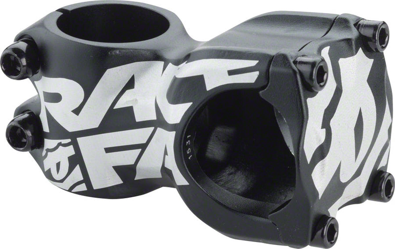 Load image into Gallery viewer, RaceFace-Threadless-28.6-8-Degrees-1-1-8-in-SM6569-Bicycle-Stems
