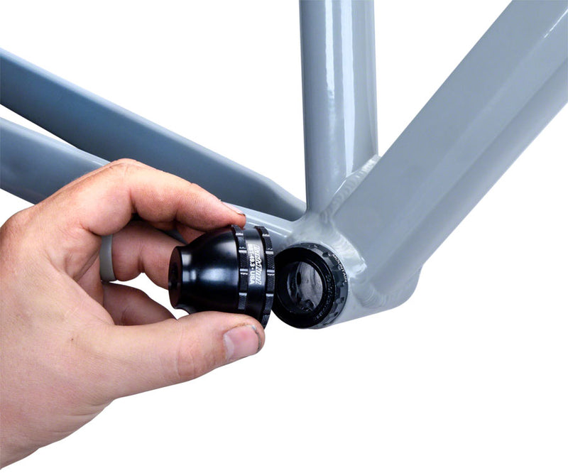 Load image into Gallery viewer, Park Tool BBT-49.3 B.B. Tool External BB Socket Black 16 Notch BBT-49.3
