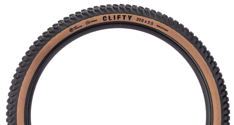 Load image into Gallery viewer, Teravail Clifty Tire - 27.5 x 2.5, Tubeless, Folding, Tan, Durable, Grip Compound
