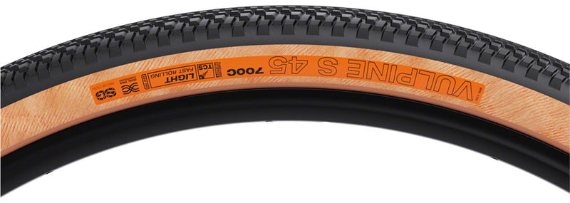 Load image into Gallery viewer, WTB Vulpine S Tire - 700 x 45, TCS Tubeless, Folding, Black/Tan, Light/Fast Rolling, Dual DNA, SG
