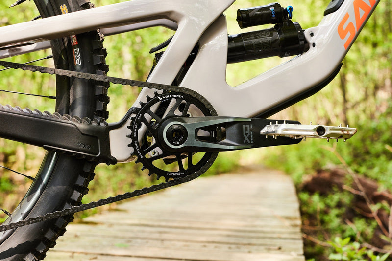 Load image into Gallery viewer, Wolf Tooth Direct Mount Chainring - 28t, SRAM Direct Mount, Drop-Stop B, For SRAM 8-Bolt Cranksets, 3mm Offset, Black
