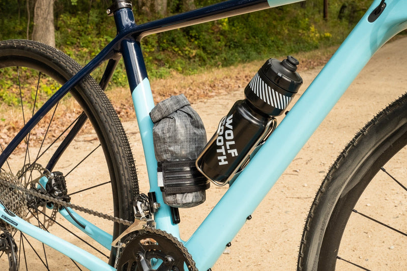 Load image into Gallery viewer, Wolf Tooth TekLite 1L Roll-Top Bag with B-Rad Mount - Lightweight, Weather-Resistant Cycling Storage
