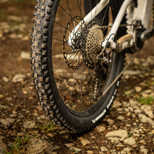 Michelin Wild Enduro Tubeless Bikes Tires & Tubes – MTB Performance, Gravity Shield Casing, Magi-X & GUM-X Compounds, E-Bike Ready
