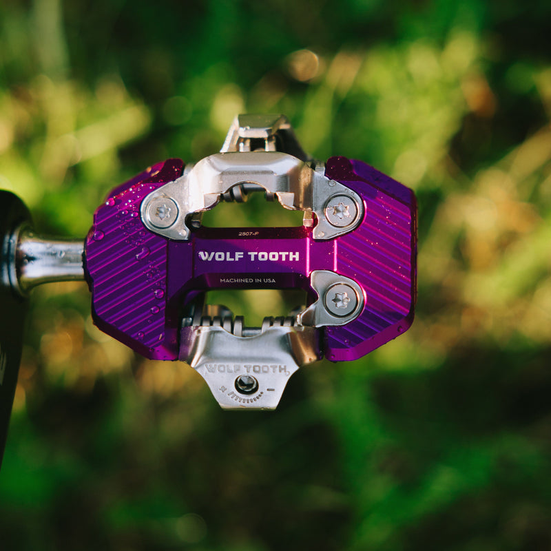 Load image into Gallery viewer, Wolf Tooth CTRL Trail Performance Clipless Pedals - Dual Sided Clipless, Alloy, 9/16", Orange, Pair, Shimano SPD
